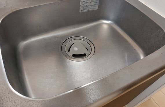 浴室、キッチン・レンジフード、トイレ・洗面所など、プロの技術で徹底的にお掃除！まずはエコアースにご相談を！